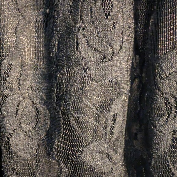 Torrid Polka Dot V-Neck Lace Trim Tunic | Size O (12 L) - Picture 5 of 9